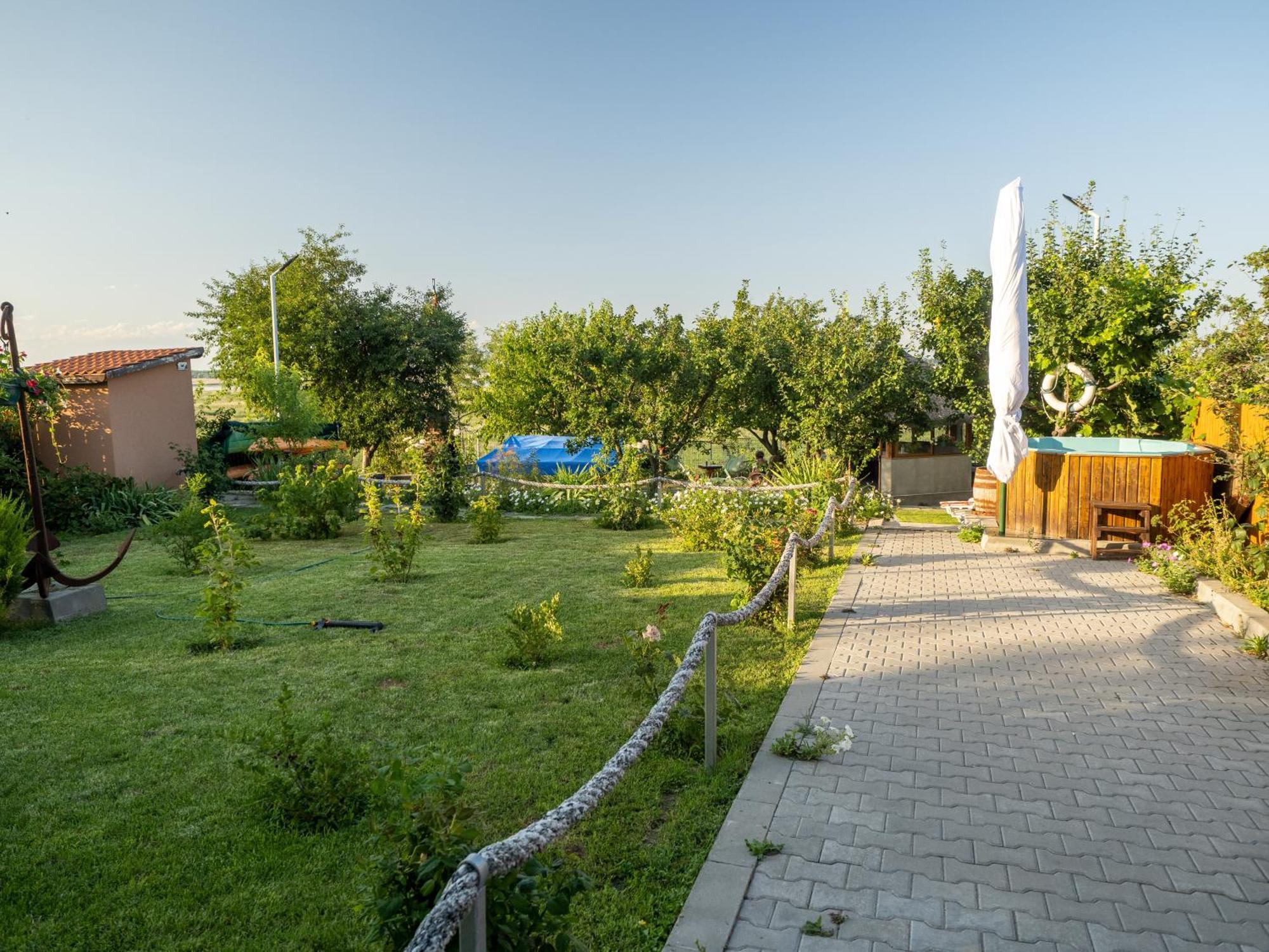Laguna Nuferilor Habitat Somova Exterior photo